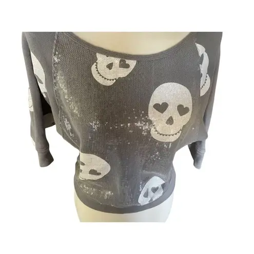 Hard Candy Gray Skull Sequin Crop Sweatshirt Size Small (3–5) w/ Heart Eyes Scoo