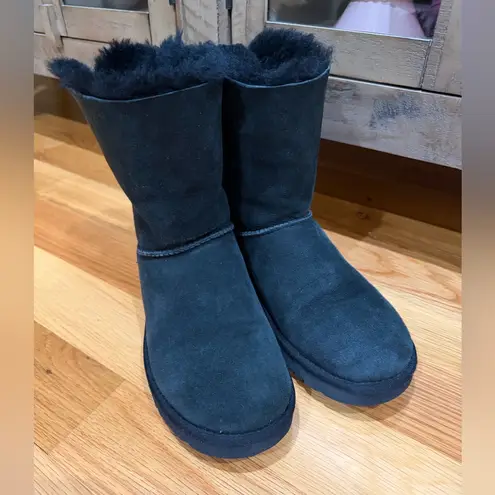 UGG  Women's Black Bailey Bow Boots