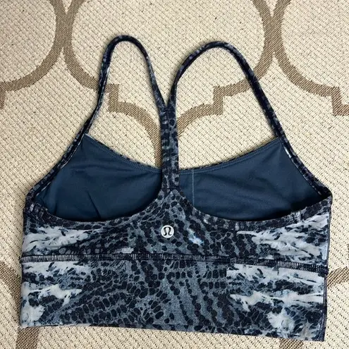 Lululemon  Flow Y Bra Long Line
Nulu