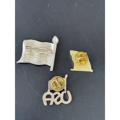 Set Of 3 USA Flag Enamel Lapel Pins Patriotic Design Gold