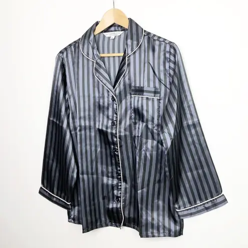 Alexander Del Rosa black and gray striped satin pajama set Size M