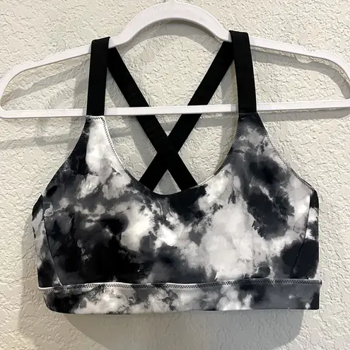 SoulCycle Soul by  Tie Dye Podium Criss Cross Bra in Black and White