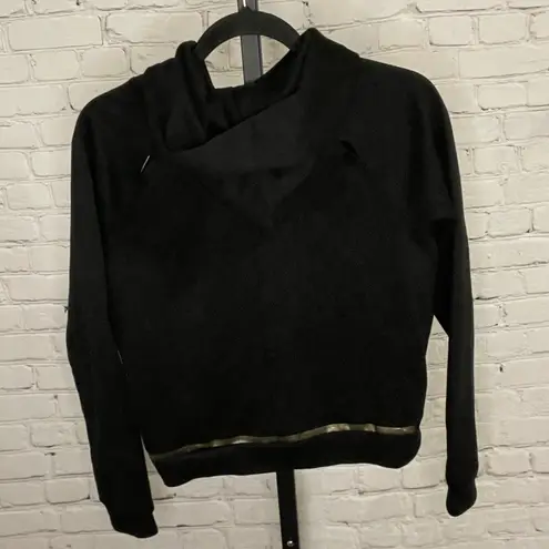 ASICS  Black Cropped Hoodie with Open Slit Shoulder Insert Detail Size Medium