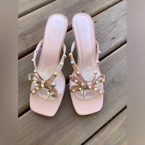 Wild Diva Nice stylish slide in sandals 🌷🌷