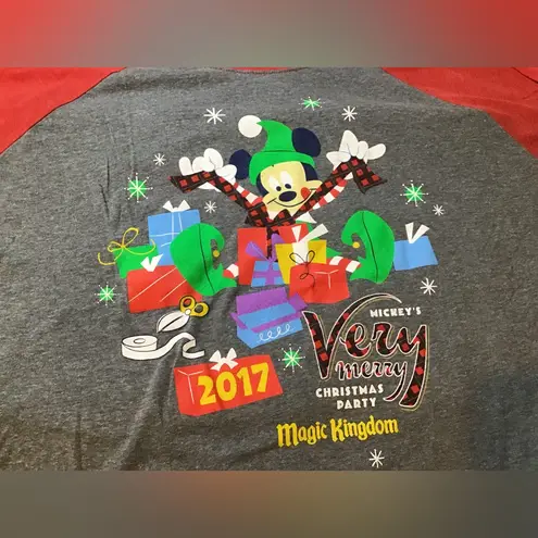 Walt disney world mickey’s very merry Christmas party 2017 LS Size XXL Red