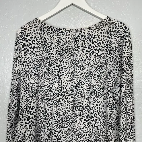 Essential Soma Women L White Black Animal Print Long Sleeve Tee Boat Neck Lounge