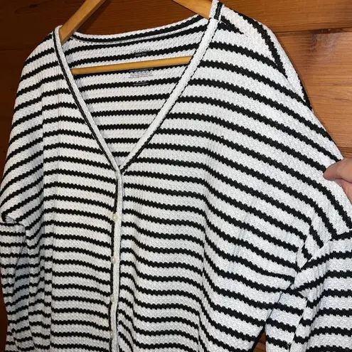 Arizona Jeans Arizona Jean Co Black & White Striped Button Front Long Sleeve Top Large