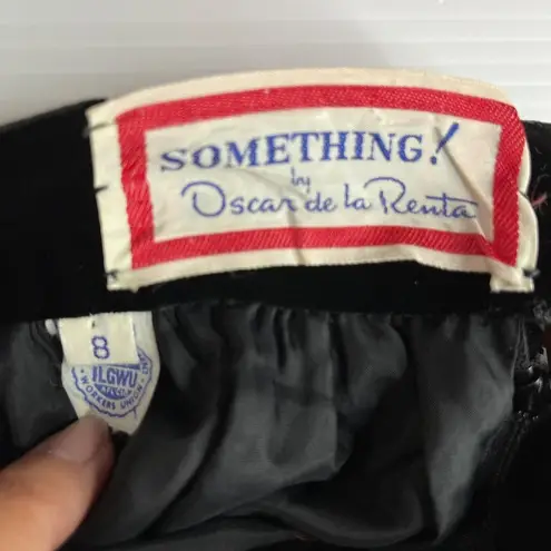 Oscar de la Renta Pencil Skirt Vintage Retro 70s Black Velvet Sz 8 Something!