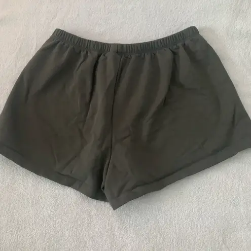 Oner Active Women’s Large Lightweight Shorts With Graphic in Dark Khaki - Image 4