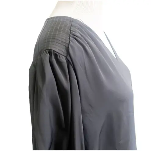 Magaschoni Woman Black Career Blouse Size 1X Pleated Long Sleeve V-Neck