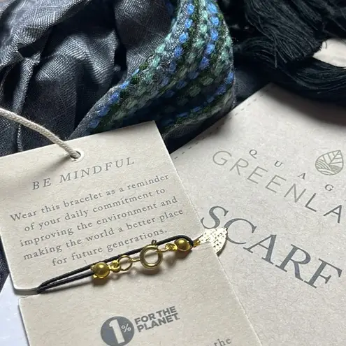 Eco Friendly Scarf + bracelet Gray