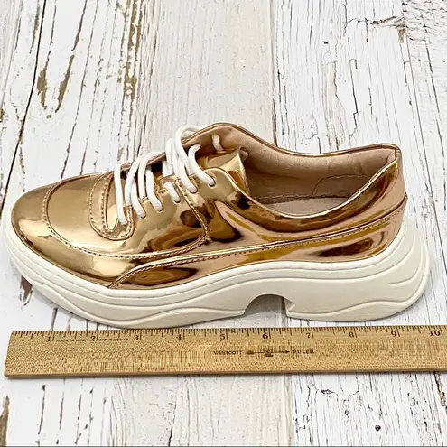Katy Perry “Vandall” Metallic Sneakers 5.5