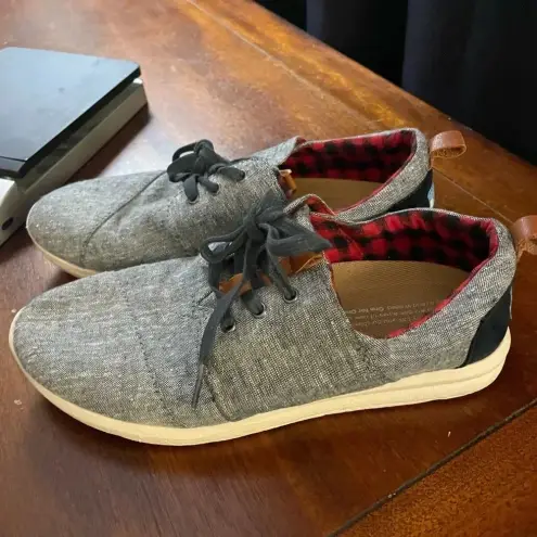 Toms Tom’s Sneakers‎ Women’s size 8