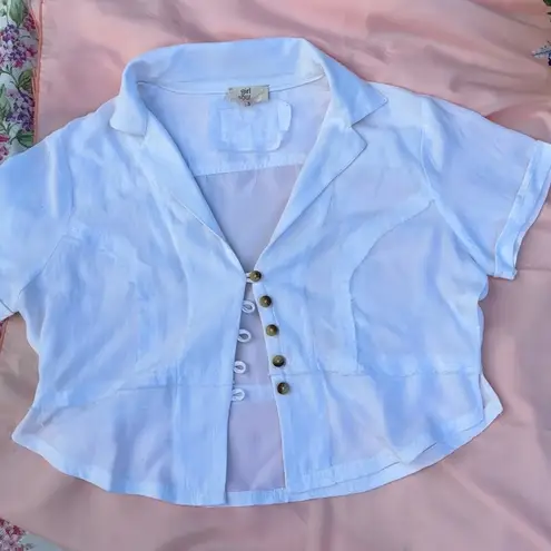 Buttons Girl soul- white collared button up with brown .