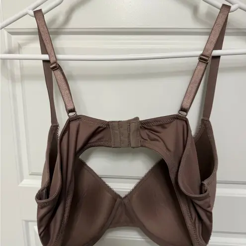 Ellen Tracy Women's Brown Bra 38D Padding Underwire Smooth Silhouette