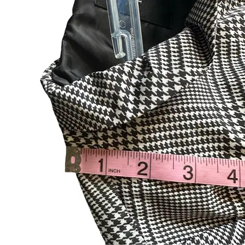 Talbots  Houndstooth Plaid Black White Ruffle Collar Belted Raincoat size 10 thumbnail 5