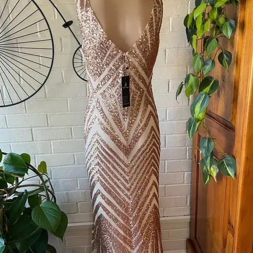 Evening prom evening formal mermaid trumpet gown with gold sequins size L Size L