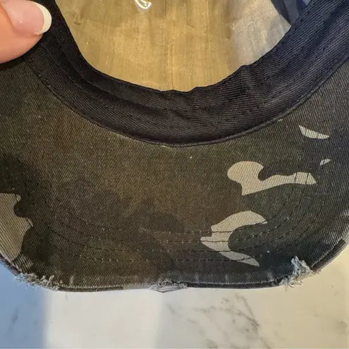 NWOT Camo Hat Criss Cross Back High Ponytail Black Gray