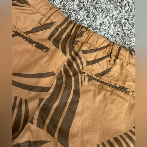 Closed Tie Waist Zip Up Neutral Tropical Abstract Printed Shorts Sz 26 Tan