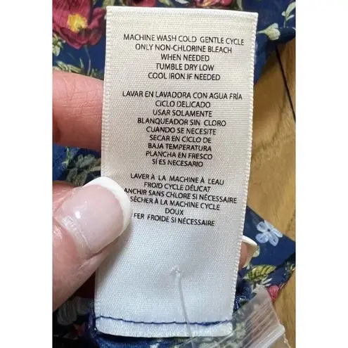 Kut From The Kloth  Women's Shirt‎ Size Small Floral Button Up Sheer Top