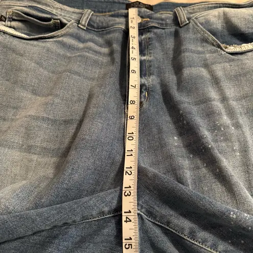 Judy Blue Size 24W Skinny Fit Distressed Bleach Splash Light Blue Jeans Stretch