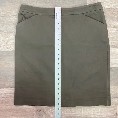 New York & Company Stretch Twill Khaki Pencil Skirt Olive 6 Green