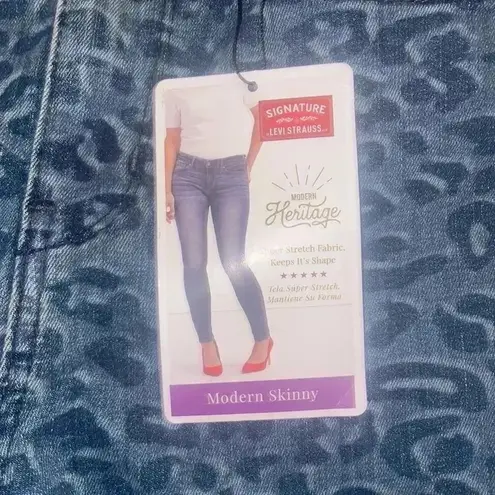 Levi's Women’s NWT Signature by Levi Strauss Jeans