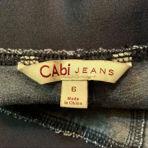 CAbi WOMEN'S 𝅺 black cropped motto jegging jeans