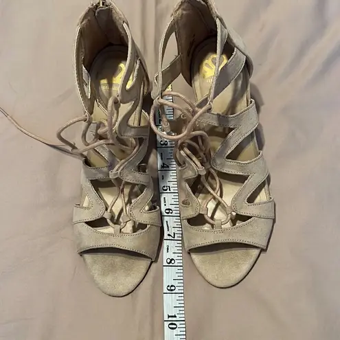 Fergalicious Heartthrob faux suede lace up back zip heeled sandals EUC