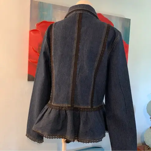 The Pyramid Collections Jean Denim Peplum Jacket with Black Lace M Medium EUC Blue