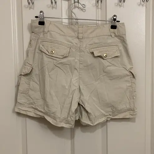 White House | Black Market  Khaki Cargo Shorts