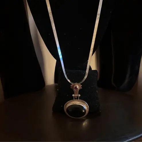 Amethyst VTG PIP 925 sterling & large oval shape /Onyx pendant On Reverse chain