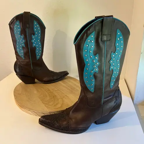 BCBG Y2K Brown Genuine Leather Studded Western Turquoise Boots Size 8.5