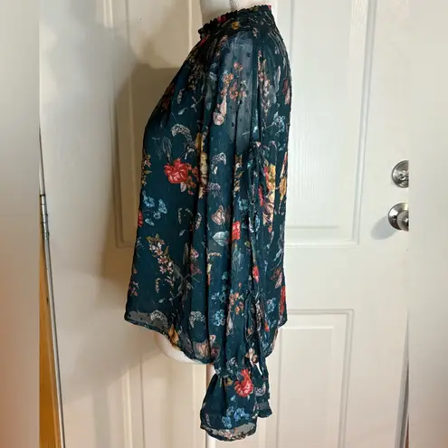 Kensie  Floral Blouse in Color Alpine Green with statement sleeves Size Small NWT