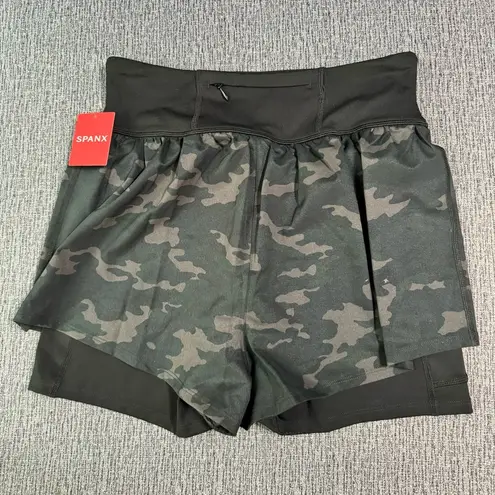 Spanx  Booty Boost Double Layer Black Camo Shorts