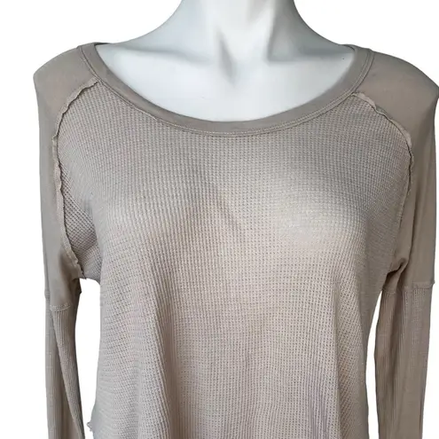 Aritzia TNA Alder Thermal Long Sleeve Waffle
Knit Relaxed Fit Top, Sz XS