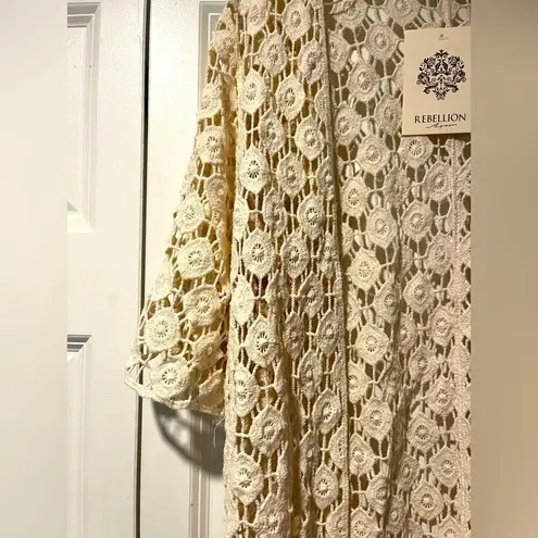 NWT Crochet Fringe Cream Colored Cardigan Fringe, Floral, Comfortable, D21 Size XS