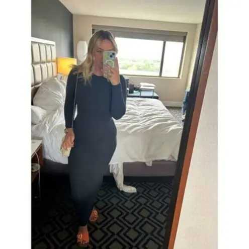 SKIMS Fits Everybody Long Sleeve Crewneck Dress in Onyx Black Size Medium