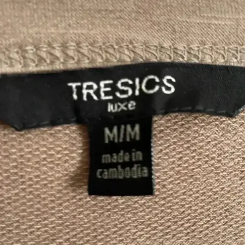 Tresics 🆕Soft Light Brown Short Sleeve Plain Top🆕