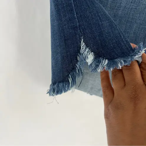 Judy Blue Jegging Dolphin Hem Shorts Stretch Dark Wash Denim Frayed Cutoff L