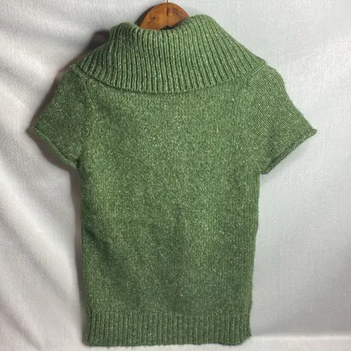 BCBGMAXAZRIA BCBGMaxzria Green short sleeve cowl neck sweater size small