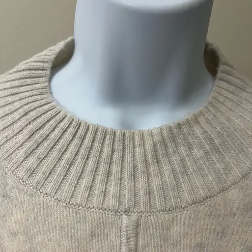 Club Monaco Cashmere Blend Oversized Sweater – Size L (Fits XL–XXL)