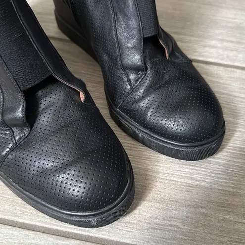 Linea Paola Leather wedge sneakers womens booties 8.5 black