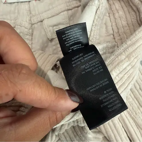 BDG Urban‎ Outfitters  High Rise Baggy Corduroy Pants Cream Size 31