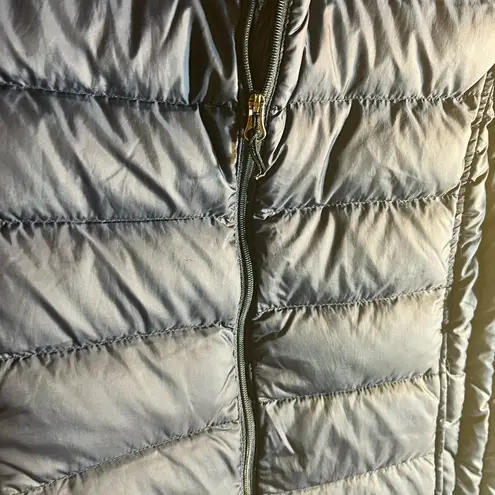 32 Degrees Heat Puffer Vest 32 Black Sleeveless Vest with Quilted Design 32 Degrees