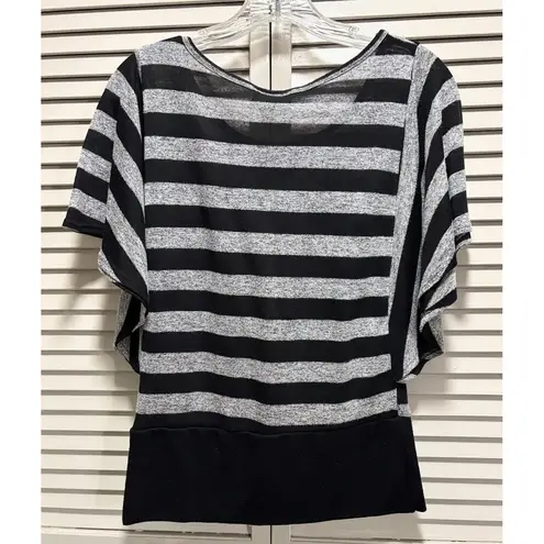 B. Wear Striped Flutter Short Sleeve Round Neck Top Size M Gathering Band Waist