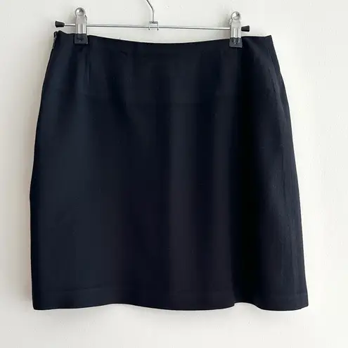 County Seat Jeanswear Classic Black Junior’s Wool Vintage Mini Skirt, Size 5/6