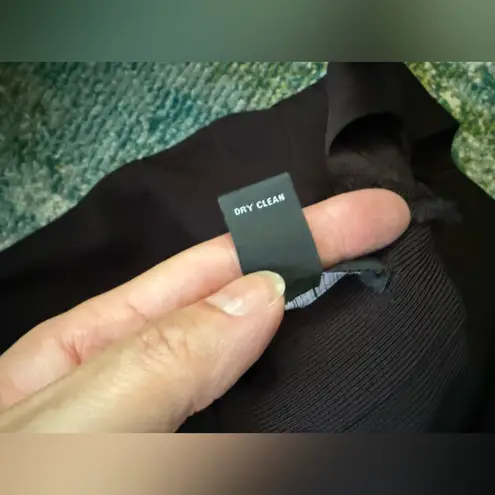 Y2K INC International Concepts black banded stretch zipper dress, size large Yellow