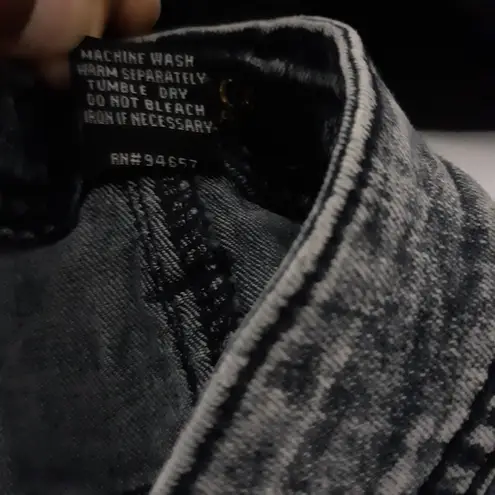 Red Fox Junior Size 9 Distressed Skinny Jeans