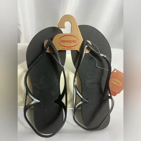 Havaianas  Black Sling Back Sandals NWT Size 7/8